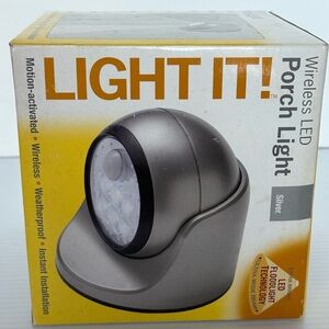 Silver Wireless LED Porch Light by Fulcrum. Motion Sensing. NWT